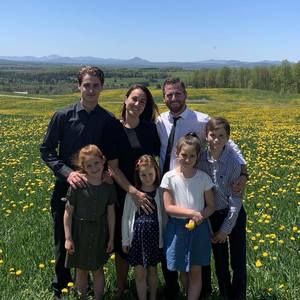 Meet your Posher, Mirjane